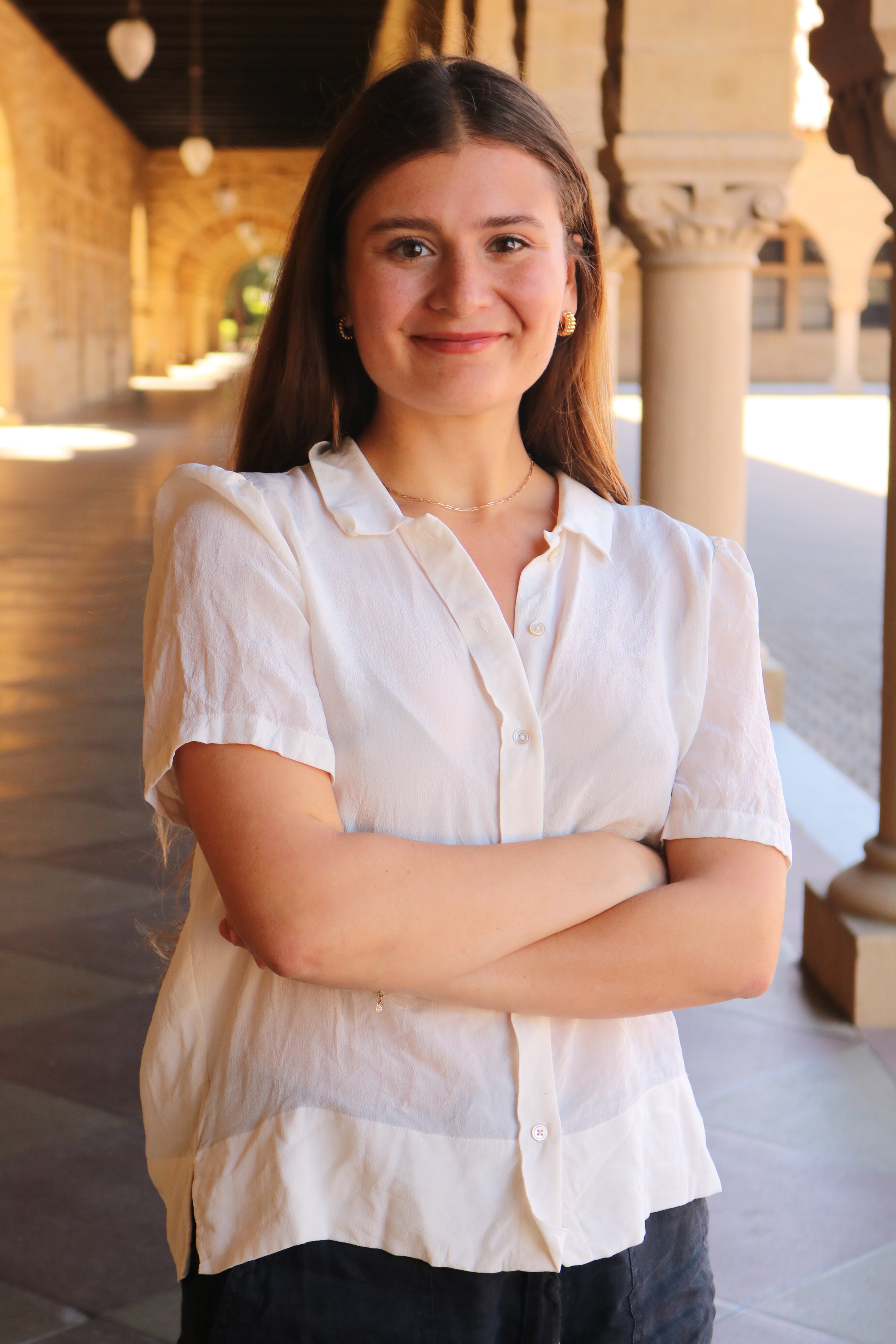 Genevieve Dandurand headshot
